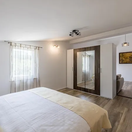 Seaview Croadria Split