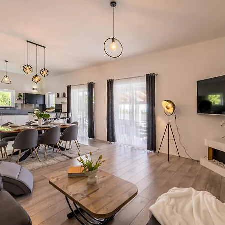 Seaview Croadria Split Villa
